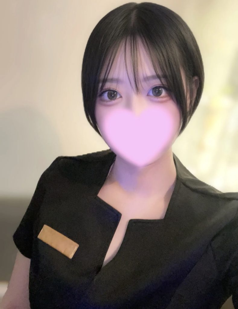 青葉ゆうり 写真