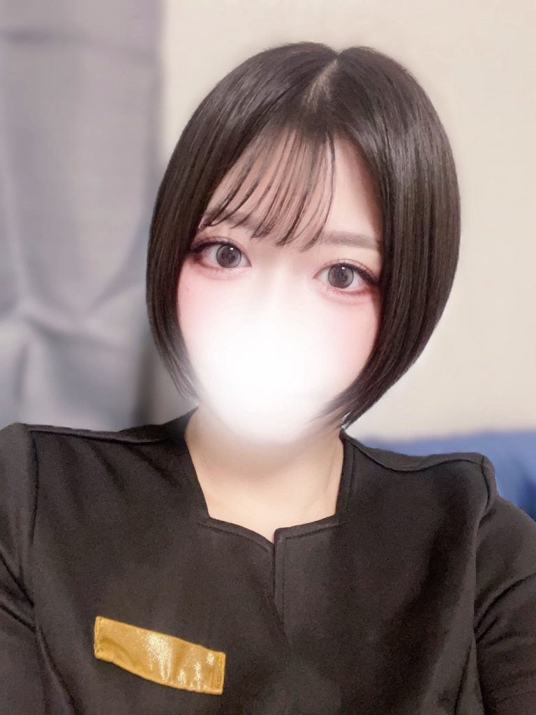 青葉ゆうり 写真