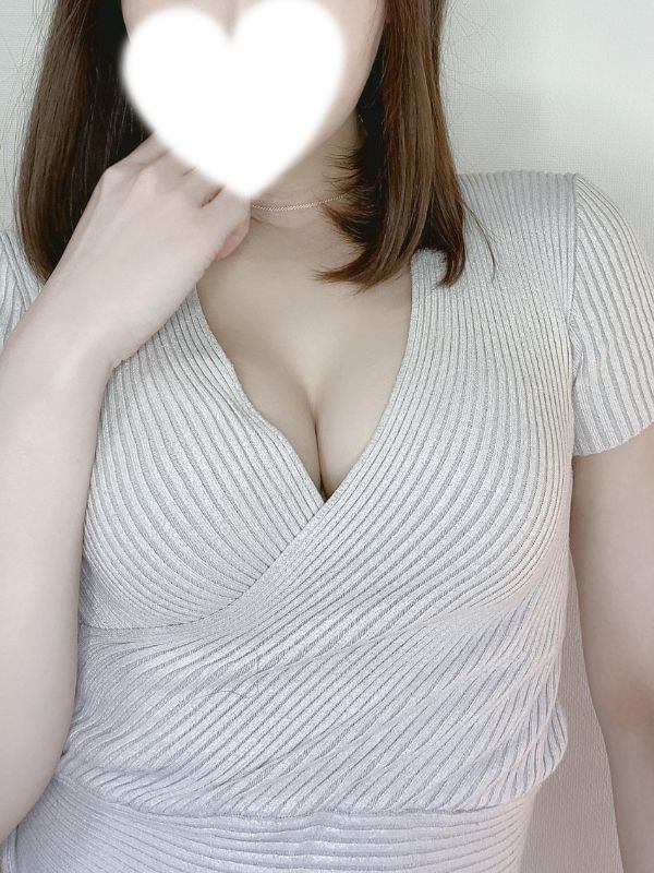 南條ももか 写真